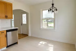 935 Worden Rd, Wickliffe, OH 44092 - Photo 13