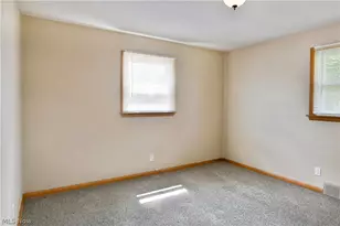 459 Peters Dr, Campbell, OH 44405 - Photo 33