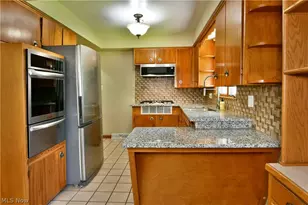 459 Peters Dr, Campbell, OH 44405 - Photo 17