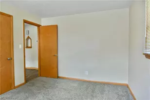 459 Peters Dr, Campbell, OH 44405 - Photo 25