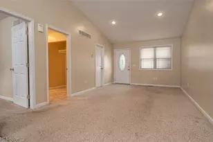 314 - 318 Esther Ct NW, New Philadelphia, OH 44663 - Photo 9