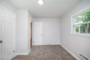 550 Neoka Dr, Campbell, OH 44405 - Photo 23