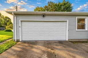 550 Neoka Dr, Campbell, OH 44405 - Photo 43