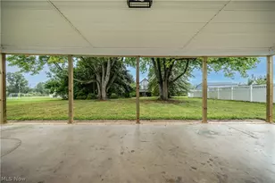 550 Neoka Dr, Campbell, OH 44405 - Photo 43