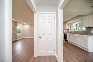 550 Neoka Dr, Campbell, OH 44405 - Photo 33