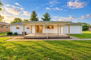 550 Neoka Dr, Campbell, OH 44405 - Photo 37