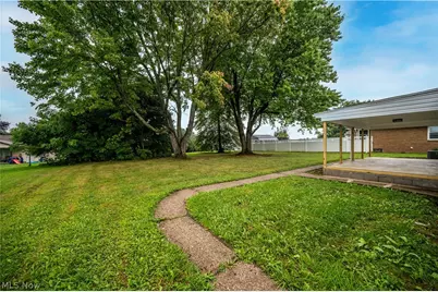 550 Neoka Drive, Campbell, OH 44405 - Photo 41