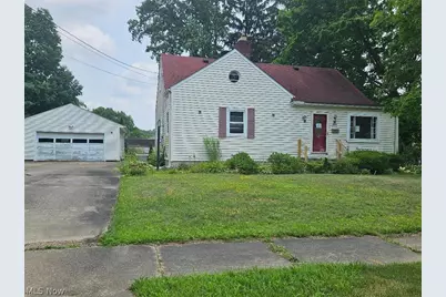 2124 Hillside Terrace, Akron, OH 44305 - Photo 1