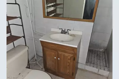 2124 Hillside Terrace, Akron, OH 44305 - Photo 11