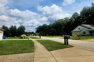 425 Harvest Dr, Ravenna, OH 44266 - Photo 29