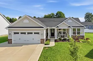 3354 Stoneleigh Rd NE, Canton, OH 44721 - Photo 3