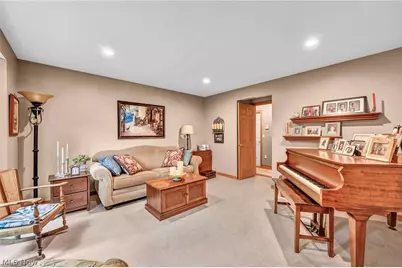 9198 Regency Woods Drive, Kirtland, OH 44094 - Photo 5