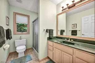9198 Regency Woods Dr, Kirtland, OH 44094 - Photo 27