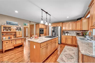 9198 Regency Woods Drive, Kirtland, OH 44094 - Photo 13