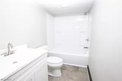 600 E Buchtel Avenue, Akron, OH 44304 - Photo 19