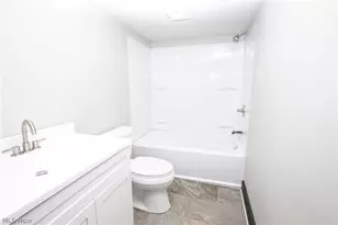 600 E Buchtel Ave, Akron, OH 44304 - Photo 19