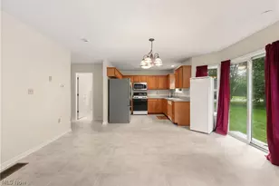 25273 Briarwood Ln, Columbia Station, OH 44028 - Photo 9