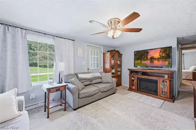11596 Homestead Avenue NE, Alliance, OH 44601 - Photo 21