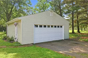 11596 Homestead Ave NE, Alliance, OH 44601 - Photo 9