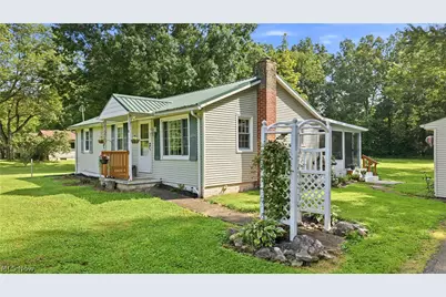 11596 Homestead Avenue NE, Alliance, OH 44601 - Photo 3