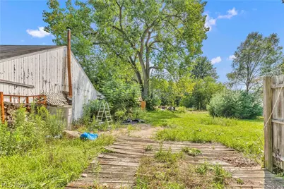 36913 Chestnut Ridge Road, Lorain, OH 44035 - Photo 19