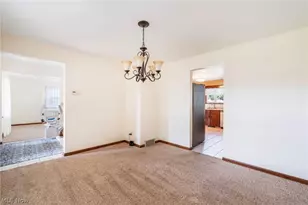 4438 Williamsburg Dr, Canfield, OH 44406 - Photo 9