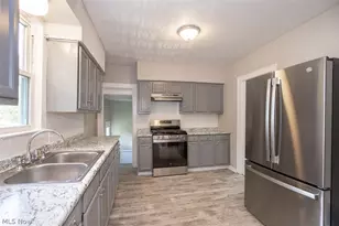516 Bacon Ave, Akron, OH 44320 - Photo 7