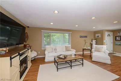 6203 Melody Road NE, Canton, OH 44721 - Photo 5