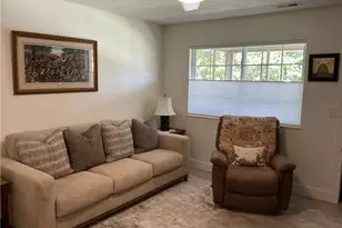 3748 Colony Hill Dr, Zanesville, OH 43701 - Photo 7