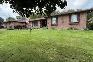 3585 Clermont Street NW, North Lawrence, OH 44666 - Photo 3