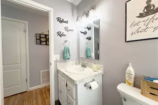 4713 Meadow Ln, Lorain, OH 44055 - Photo 17