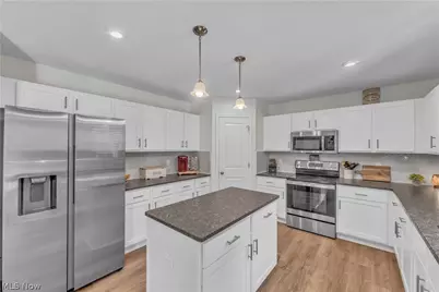 1074 Wayne Trail, Vermilion, OH 44089 - Photo 17