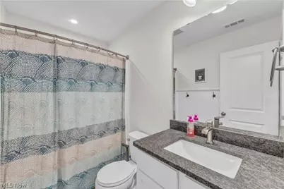 1074 Wayne Trail, Vermilion, OH 44089 - Photo 5