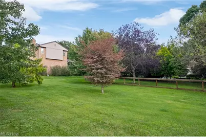 2317 Raintree Street NE, Canton, OH 44705 - Photo 7