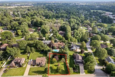 2317 Raintree Street NE, Canton, OH 44705 - Photo 3
