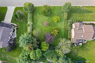 2317 Raintree St NE, Canton, OH 44705 - Photo 9