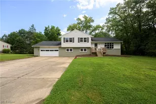 1512 Hanna Rd, Stow, OH 44224 - Photo 1
