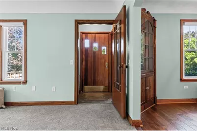 3230 E Wallings Road, Grandview Heights, OH 44147 - Photo 3