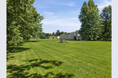 3230 E Wallings Road, Grandview Heights, OH 44147 - Photo 39