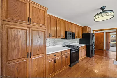 3230 E Wallings Road, Grandview Heights, OH 44147 - Photo 11
