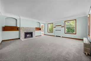3230 E Wallings Rd, Grandview Heights, OH 44147 - Photo 3
