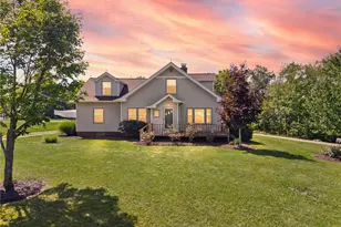 3230 E Wallings Rd, Grandview Heights, OH 44147 - Photo 1