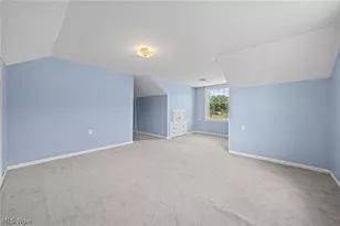 3230 E Wallings Rd, Grandview Heights, OH 44147 - Photo 29