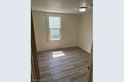 4892 Toledo Avenue, Lorain, OH 44055 - Photo 11