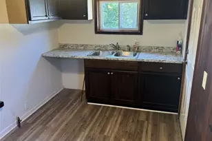 4892 Toledo Ave, Lorain, OH 44055 - Photo 7