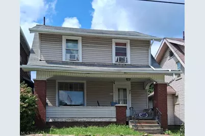 821 Smith Avenue NW, Canton, OH 44708 - Photo 1