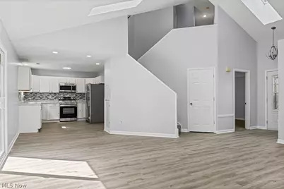 569 Hilltop Terrace, Tallmadge, OH 44278 - Photo 9