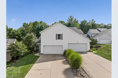 569 Hilltop Terrace, Tallmadge, OH 44278 - Photo 1