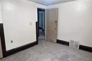 382 W Cedar St, Akron, OH 44307 - Photo 17