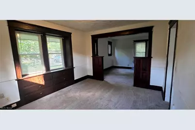 382 W Cedar Street, Akron, OH 44307 - Photo 7